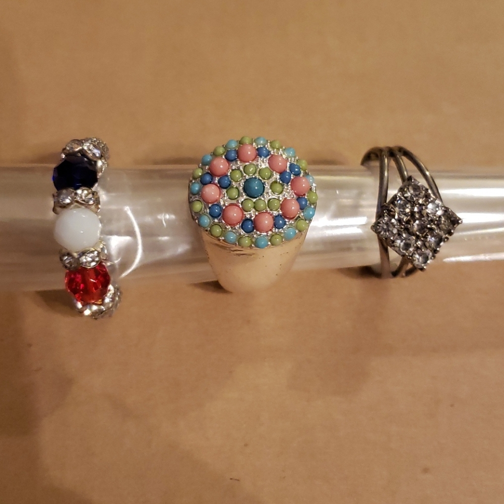 6 Rings - Picture 3 of 8